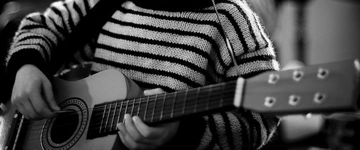 5 Easy Songs for Kids to Play On Guitar